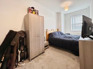 Bedroom- click for photo gallery
